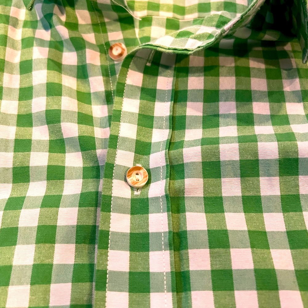Green authentic German men’s long sleeve dress shirt!